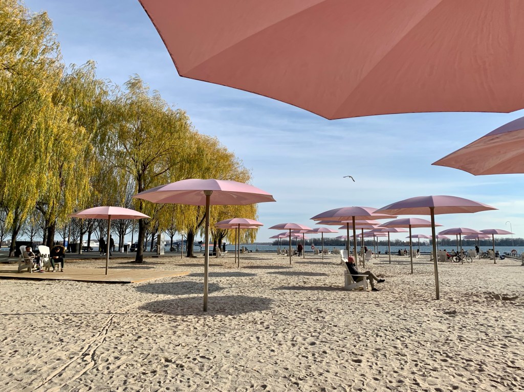 A sweet stroll at Sugar Beach, Toronto